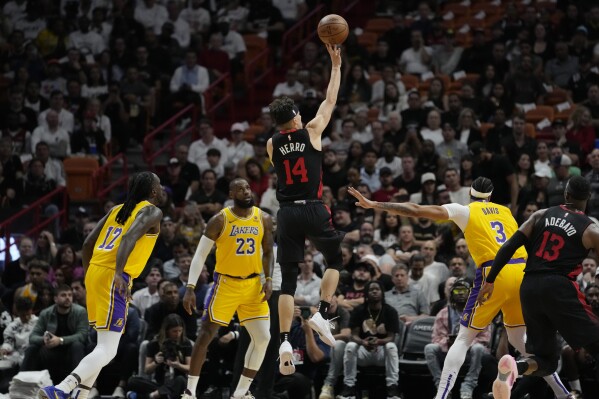 Miami lakers clearance game